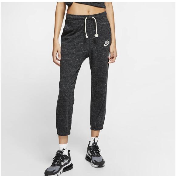 Nike Pants - Nike Sportswear Gym Vintage Pants Women S Black Capri Jogger Organic Cotton NWT
